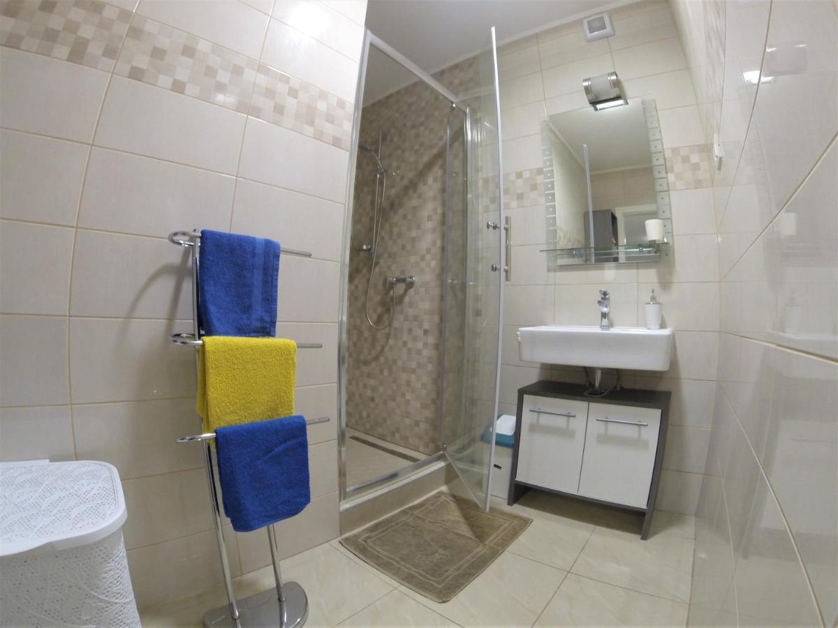 Apartmani Zaric Malinska Exterior foto